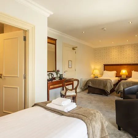 West Cork Отель