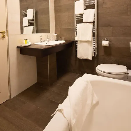 West Cork Отель