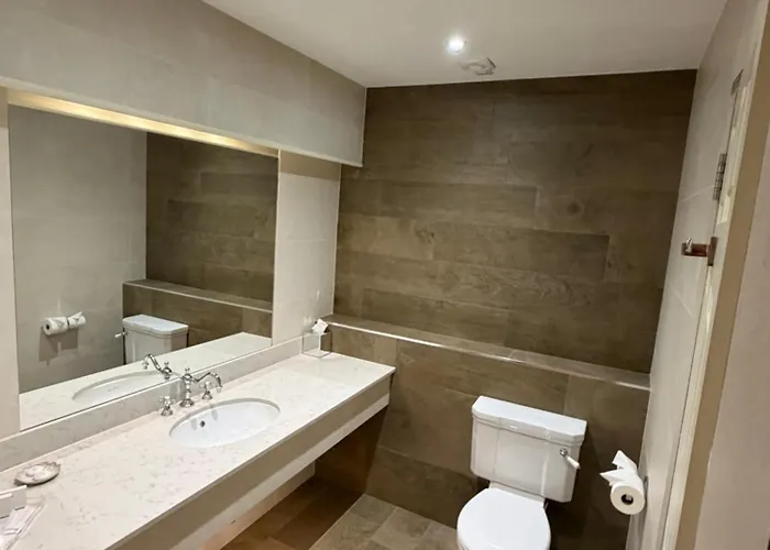 West Cork Hotel 3*